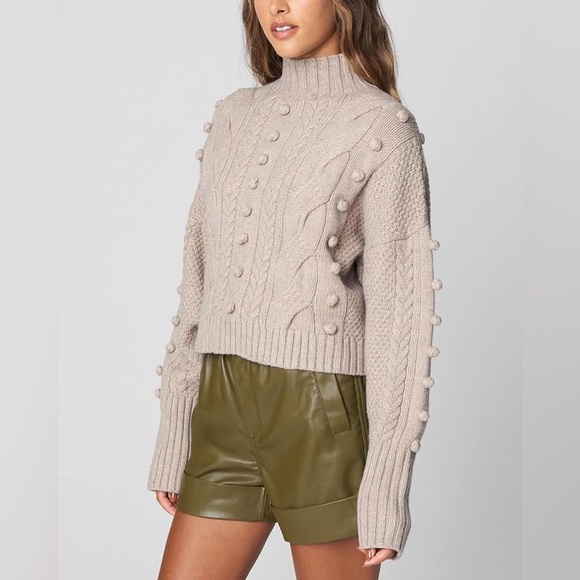 (A9) BLANK NYC Bare with Me Turtleneck Sweater with Balloon Sleeves, Sz M, NWT - Picture 2 of 7